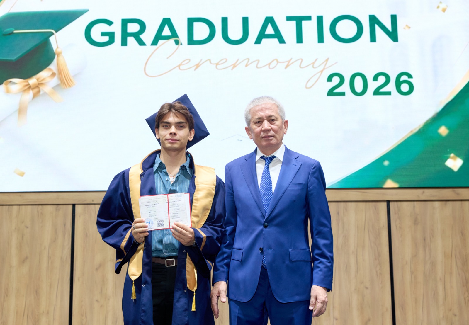 KazNARU ТҮЛЕКТЕРІНЕ ДИПЛОМ ТАБЫСТАЛДЫ