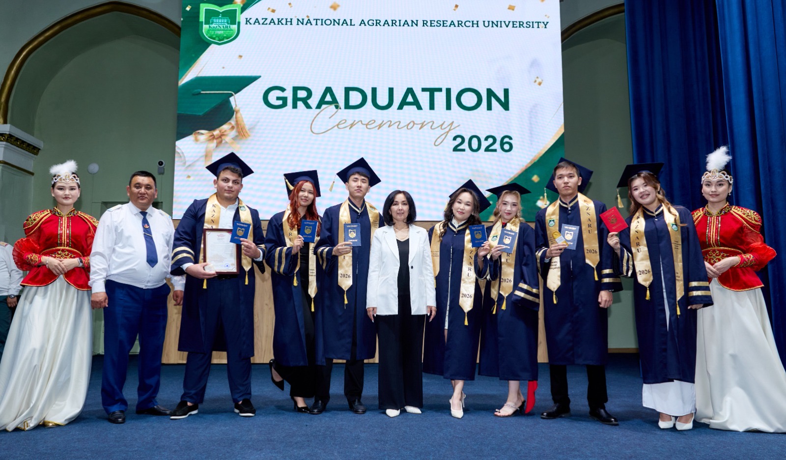 KazNARU ТҮЛЕКТЕРІНЕ ДИПЛОМ ТАБЫСТАУ САЛТАНАТЫ ЖАЛҒАСУДА