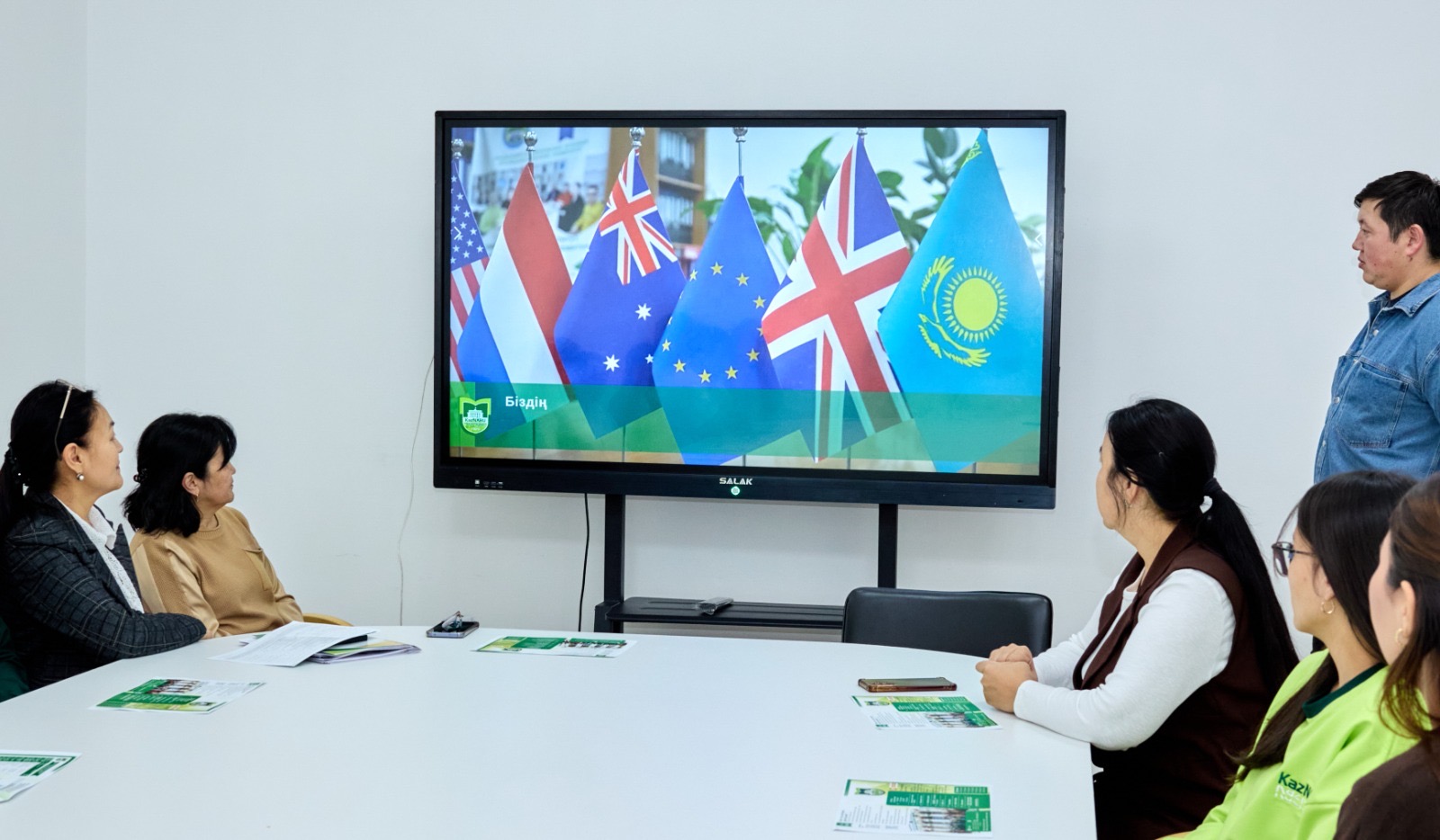 KazNARU-да «ZERDELI INTERNATIONAL SCHOOL ALMATY» МЕКТЕБІНІҢ ТҮЛЕКТЕРІНЕ АРНАЛҒАН АШЫҚ ЕСІК КҮНІ ӨТТІ