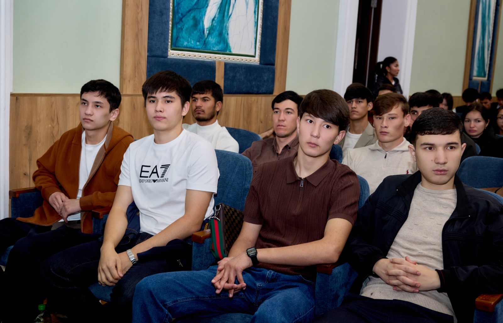 KazNARU СТУДЕНТТЕРІМЕН АГРОБИЗНЕС, ҚАРЖЫ ЖӘНЕ ҚҰҚЫҚ БОЙЫНША ТАҒЫЛЫМДЫ КЕЗДЕСУ