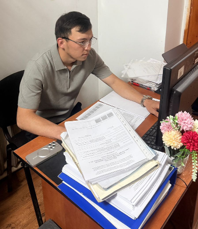 «Жерге орналастыру» және «Кадастр» білім беру бағдарламаларының 4-курс білім алушылары өндірістік практикадан өтуде