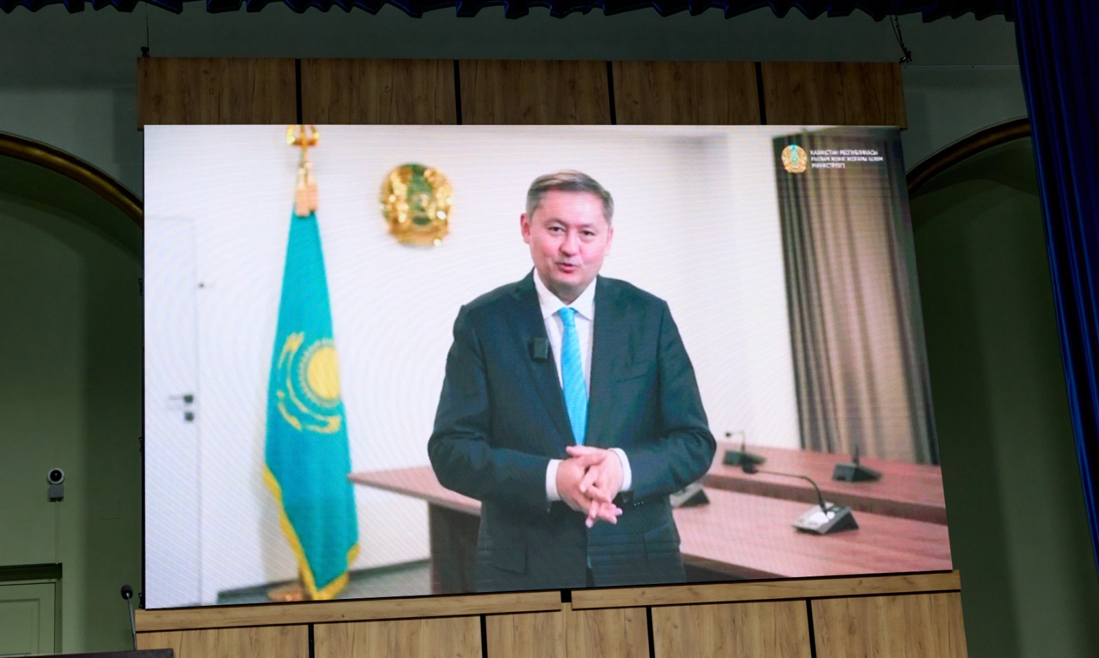 KazNARU-да «ВЕТЕРИНАРИЯ ЖӘНЕ ЗООИНЖЕНЕРИЯ» ФАКУЛЬТЕТІНІҢ ТҮЛЕКТЕРІНЕ ДИПЛОМ ТАБЫСТАЛДЫ