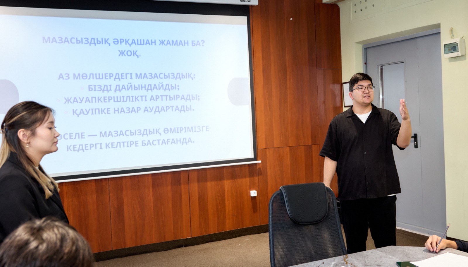 KazNARU-да СТУДЕНТТЕРДІҢ ПСИХОЛОГИЯЛЫҚ САУАТТЫЛЫҒЫН АРТТЫРУҒА АРНАЛҒАН ВОРКШОП ӨТТІ