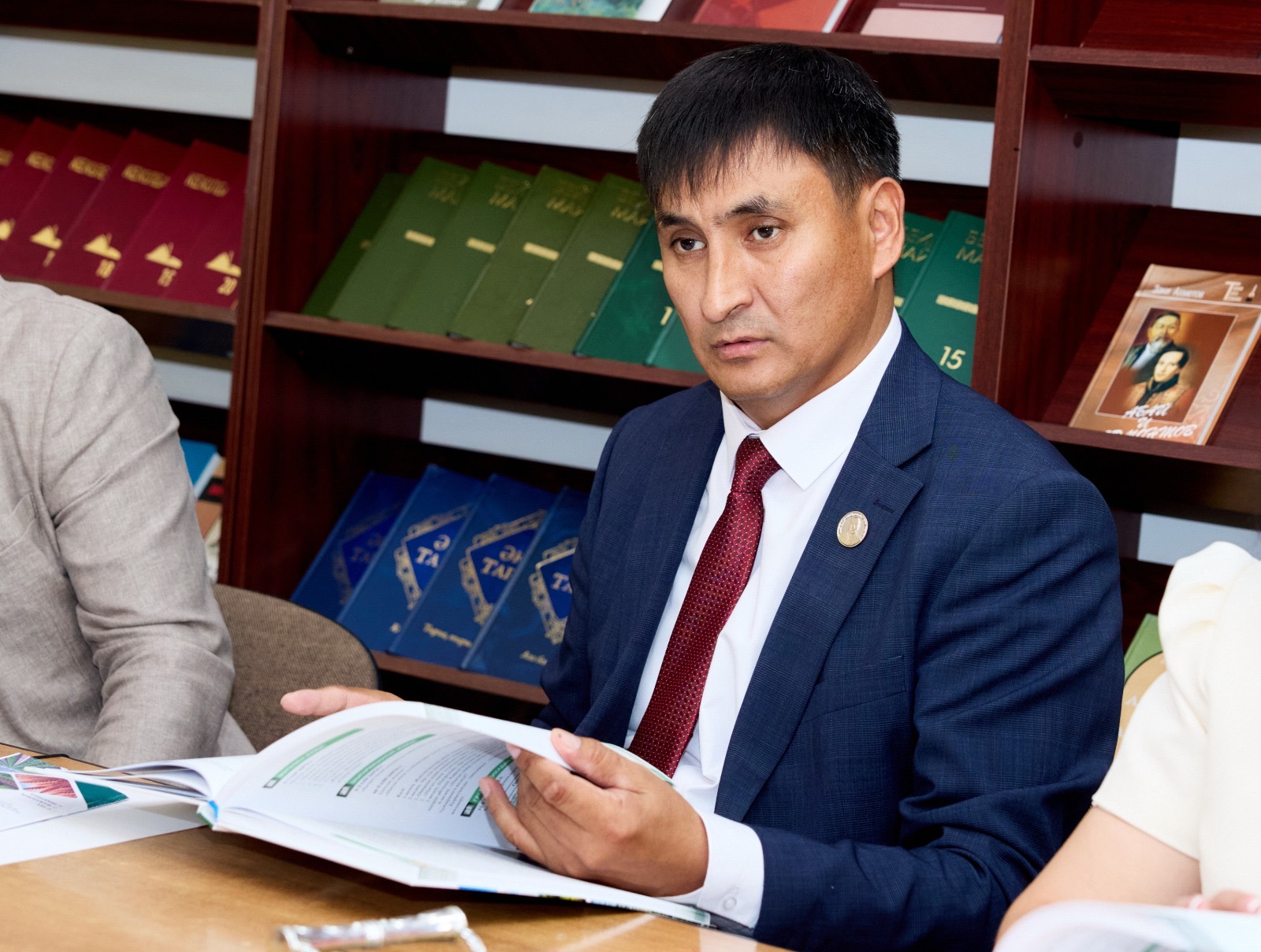 KazNARU-да «ҚАЗАҚ ТІЛІ» ОҚУ ҚҰРАЛЫНЫҢ ТАНЫСТЫРЫЛЫМЫ ӨТТІ